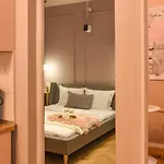 Modern - Central With Wall Projector Near Radisson * Бухарест