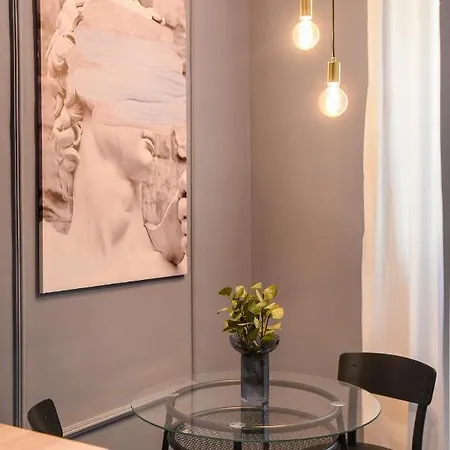 Апартаменты Modern - Central With Wall Projector Near Radisson *