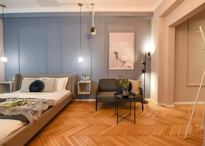 Modern - Central With Wall Projector Near Radisson * 부쿠레슈티