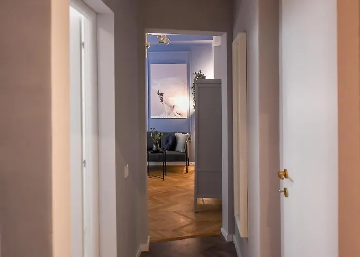 Modern - Central With Wall Projector Near Radisson * بوخارست