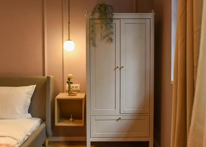 Modern - Central With Wall Projector Near Radisson 아파트 부쿠레슈티