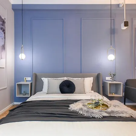 Modern - Central With Wall Projector Near Radisson Lejlighed